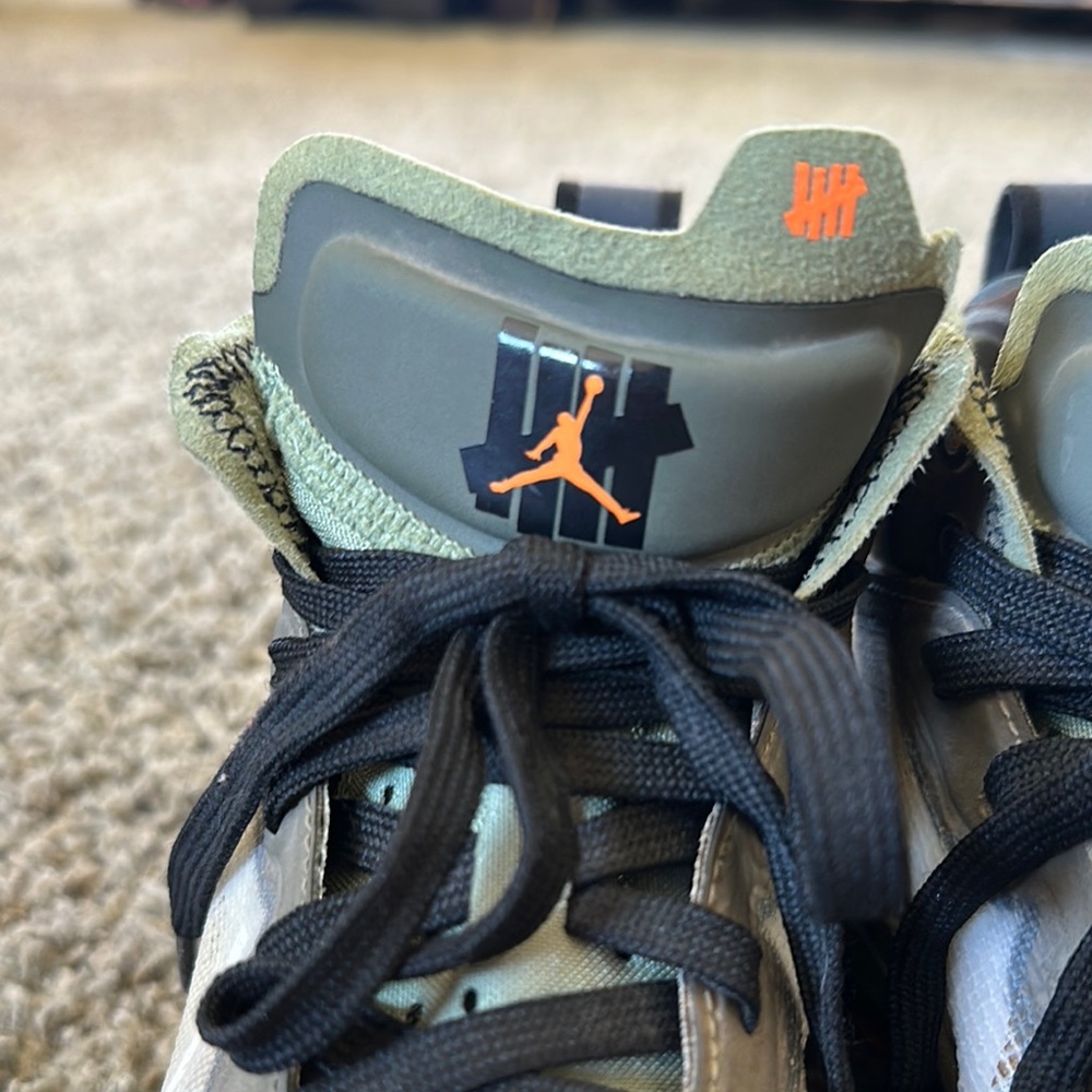 Undefeated x Air Jordan 37 SP flight jacket - Picture 5 of 7